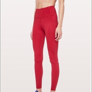 Lululemon “all the right places right” 28 in